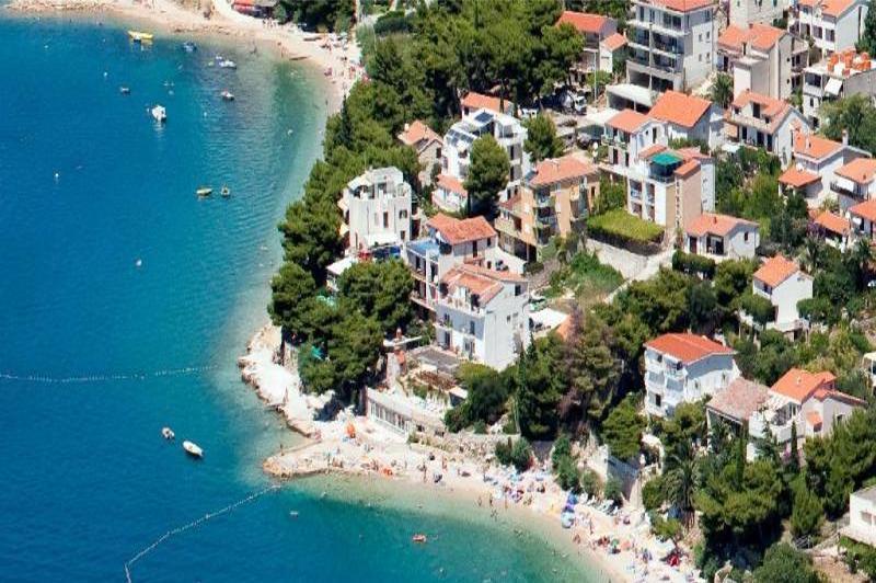 Apartments Bilic Nemira Омиш Экстерьер фото
